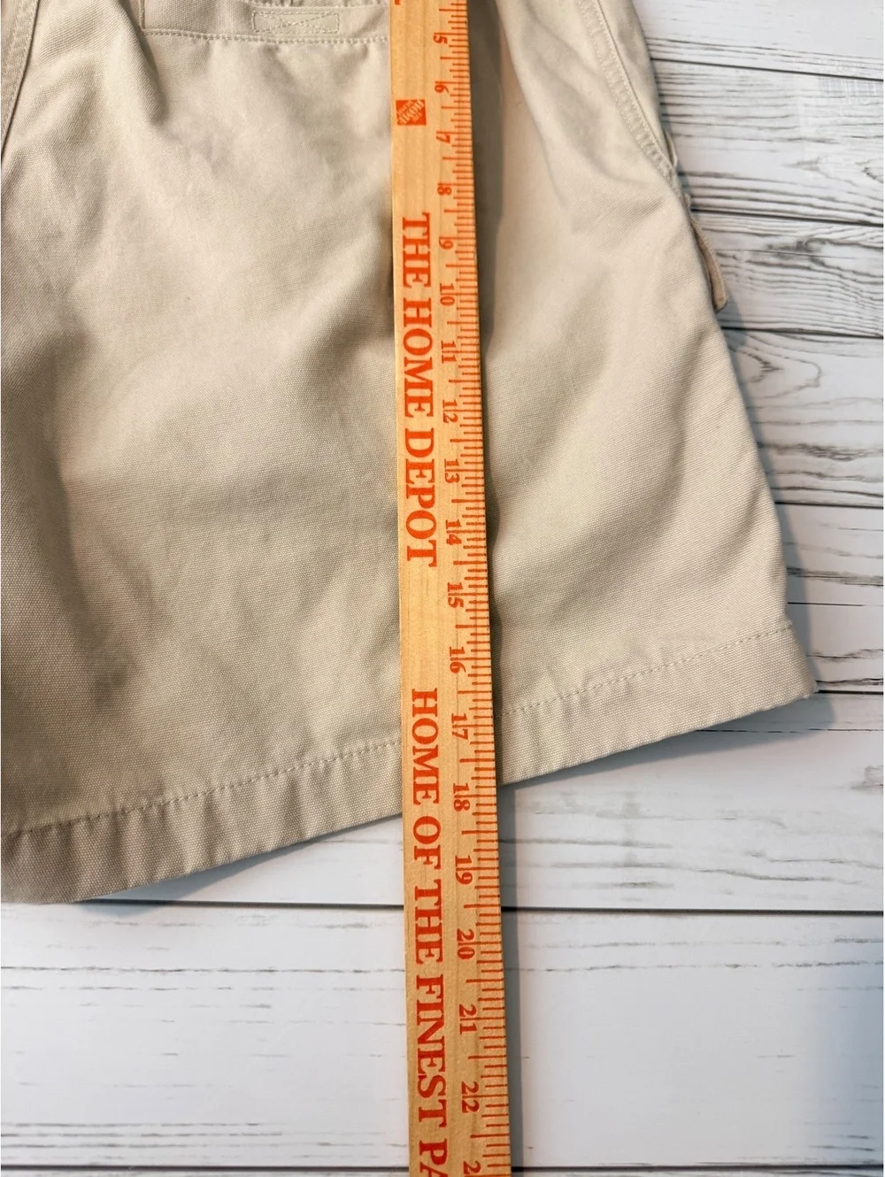 L.L.Bean Women’s 38W Khaki Cargo Utility Shorts Comfort Waist Y2K
